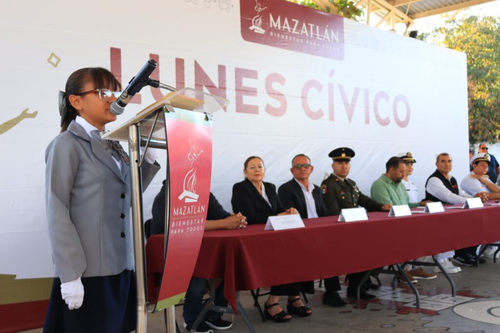 Ceremonia del Lunes Cívico
