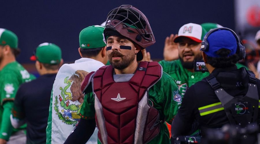 Ali Solís, cátcher de Tomateros de Culiacán