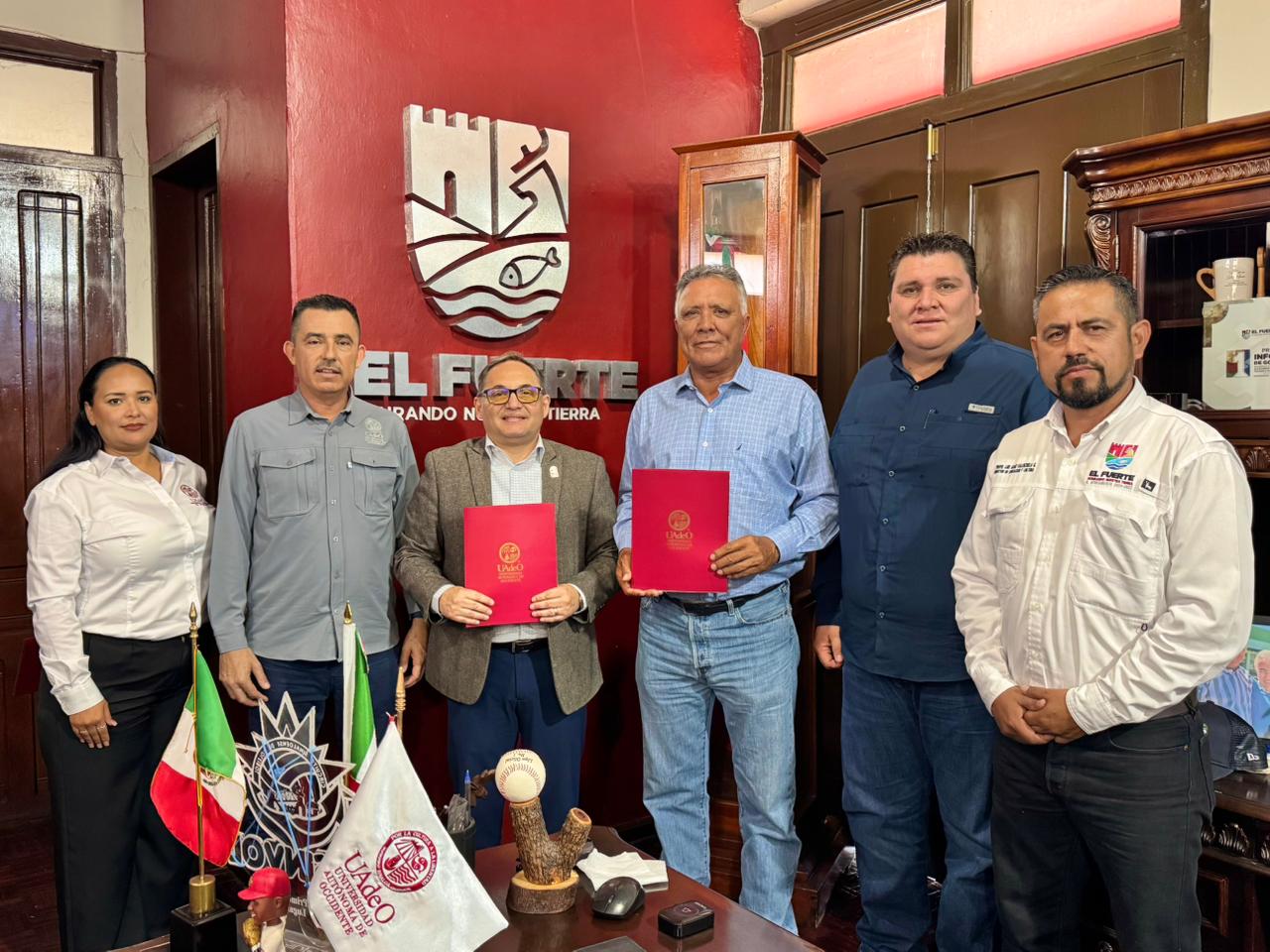 Convenio entre el Ayuntamiento de El Fuerte y la UAdeO.