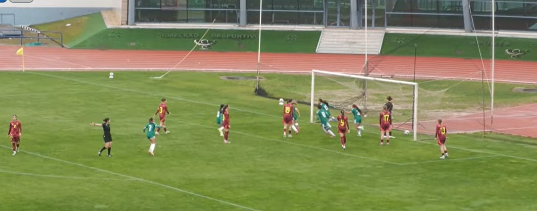 Bethzabeth Barrón hace gol con sub 16 femenil