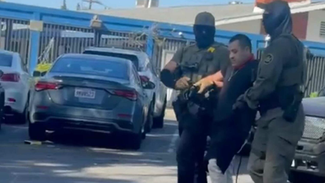 Agentes del ICE entran a iglesia y desatan pánico entre familias en Los Ángeles