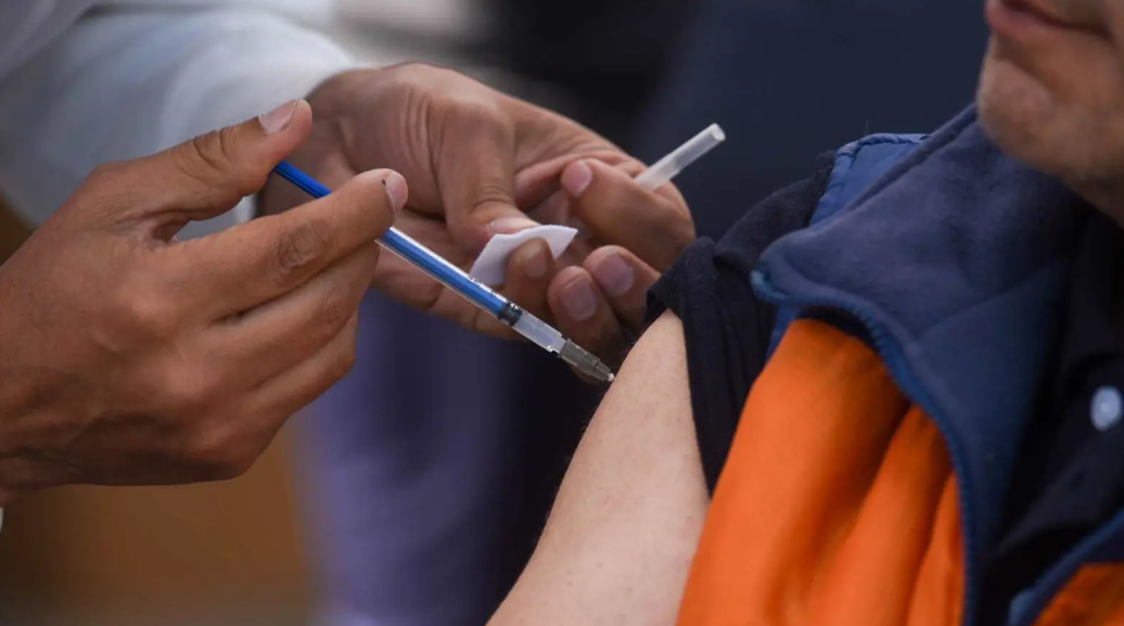 Sarampión en México: ¿deben vacunarse de nuevo los adultos?