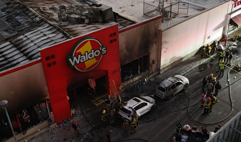 Imputan a exfuncionarios por incendio en Waldo’s Hermosillo que dejó 24 víctimas