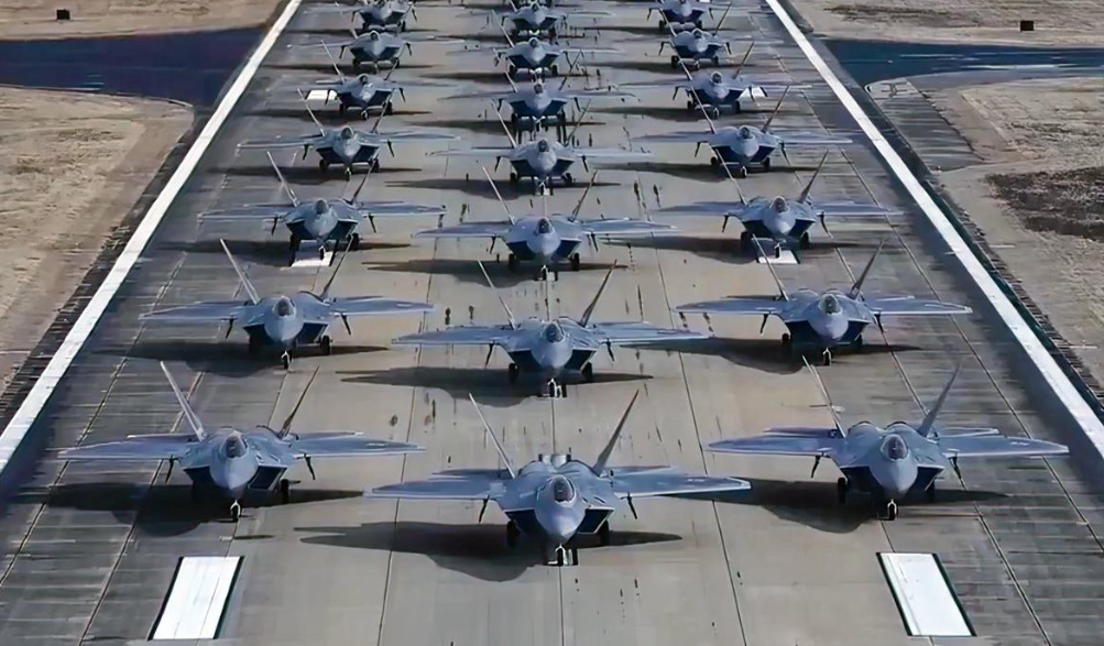 Estados Unidos refuerza a Israel con F-22 en medio de tensiones con Irán