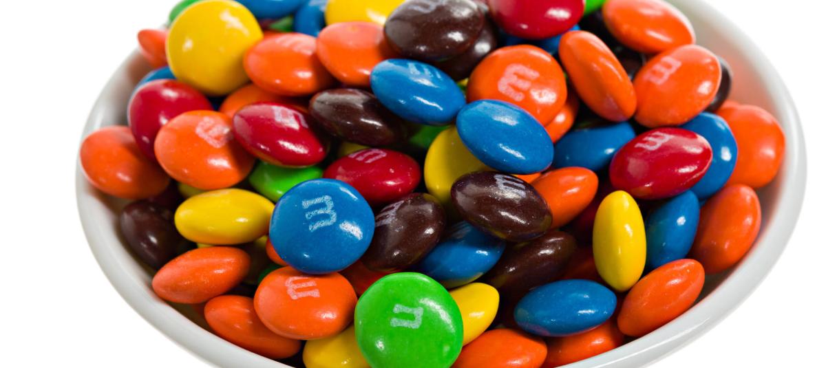 EU retira del mercado caramelos M&M’s por alérgenos no declarados