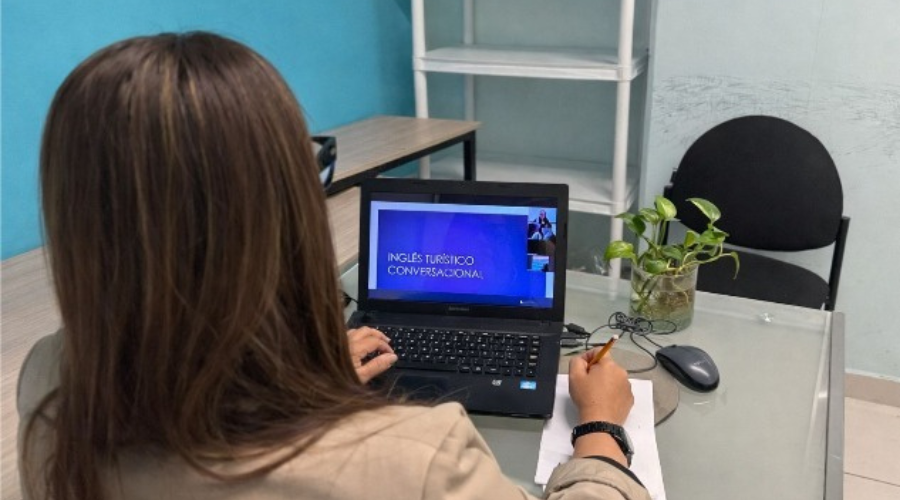 Cecati 132 de Mazatlán ofrece cursos de inglés a prestadores de servicios