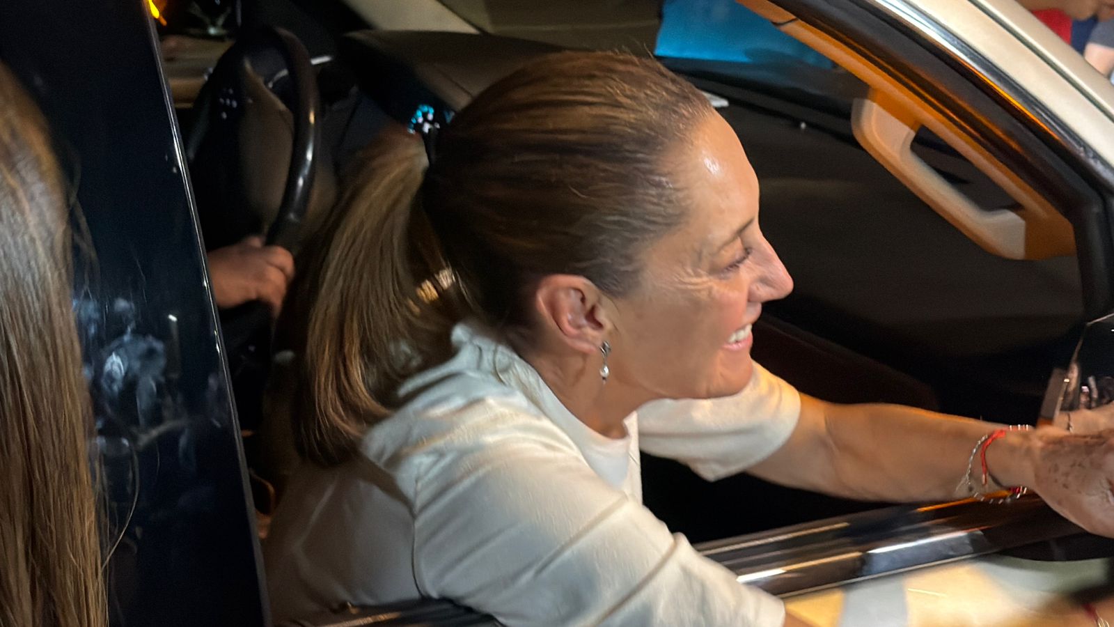 Claudia Sheinbaum arriba a Mazatlán