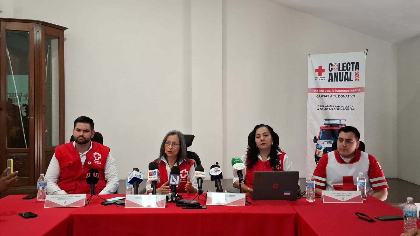 Gabinete de Cruz Roja Mazatlán en conferencia