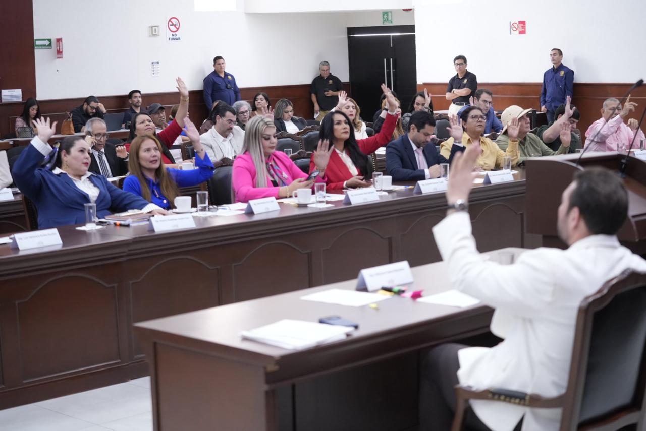 Diputados en el Congreso de Sinaloa.