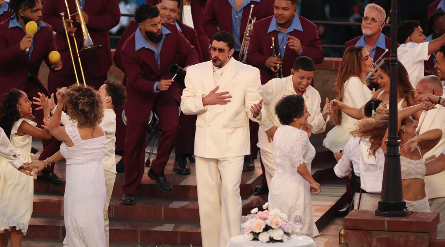 Bad Bunny en el Super Bowl LX.
