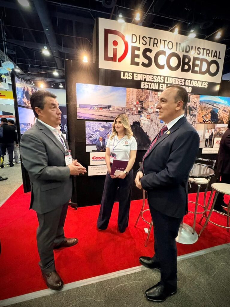 Antonio Menéndez en Feria Internacional en Ciudad de México