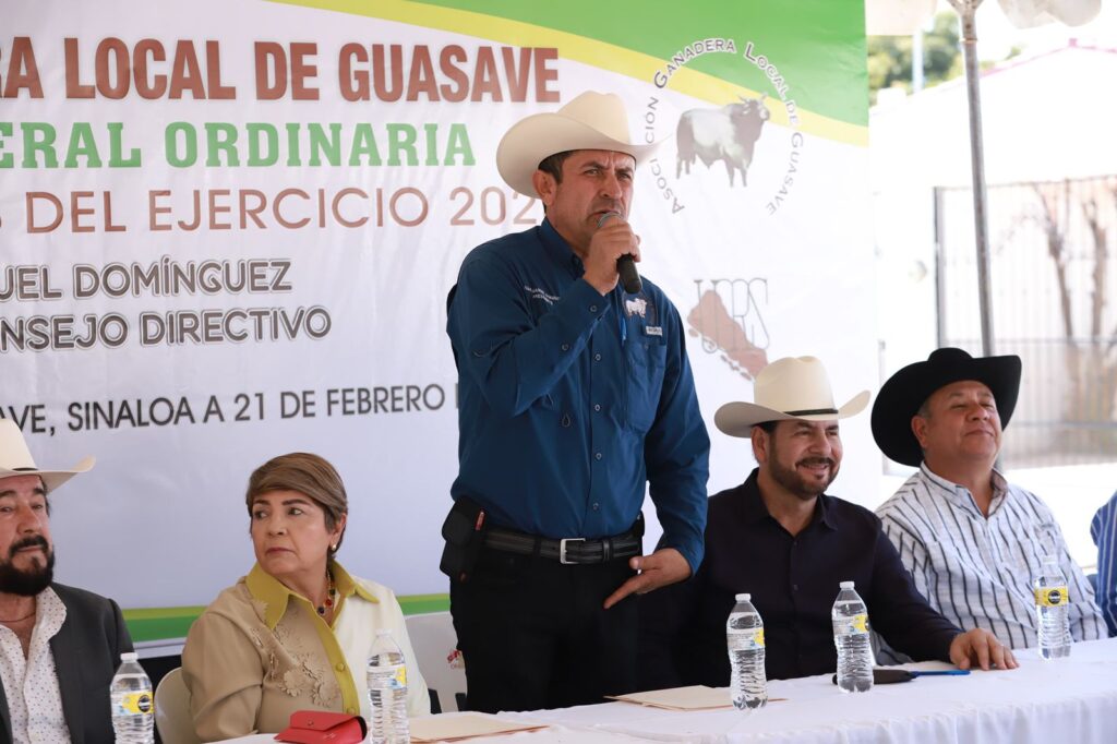 Junta de la Asociación Ganadera Local de Guasave