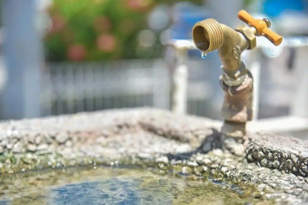 Grifo de suministro de agua potable