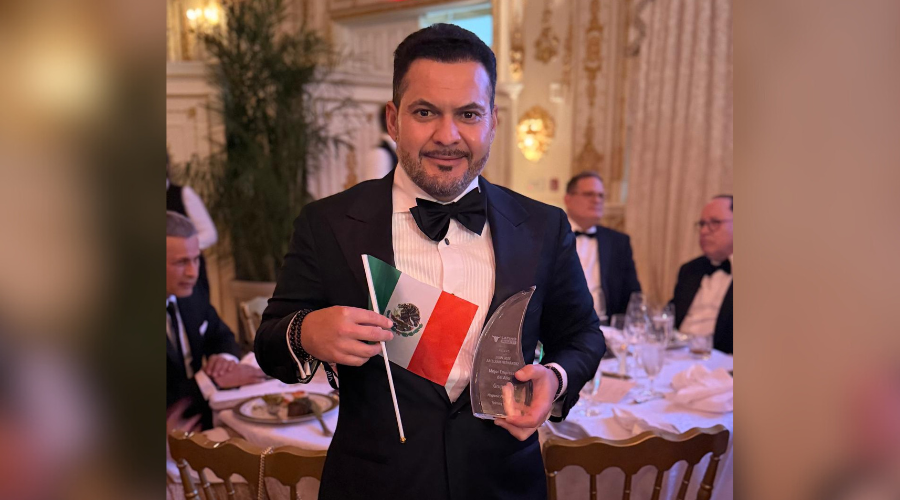 Juan José Arellano, presidente de Grupo ARHE, recibe el premio Mejor Empresario del Año