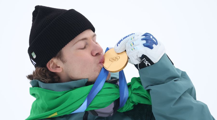 Lucas Pinheiro con medalla de oro en Juegos Olímpicos