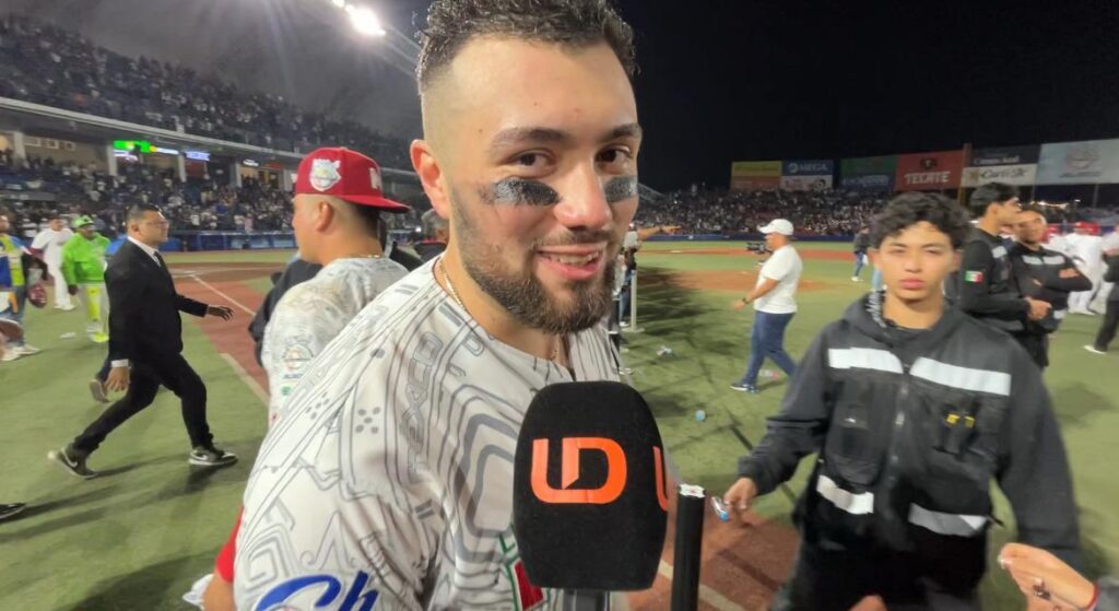 Julián Ornelas en entrevista para Línea Directa, en Serie del Caribe