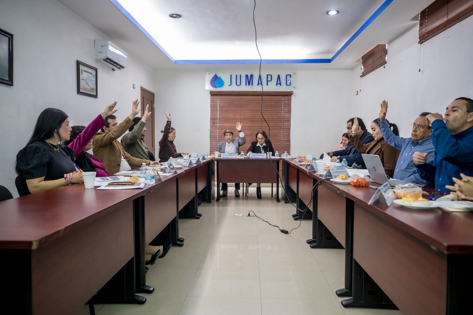 Funcionarios y autoridades de Guasave en reunión