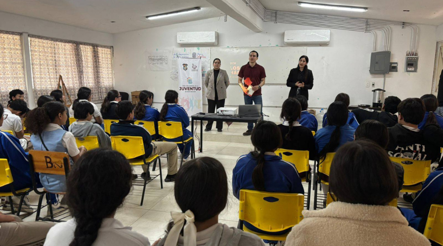 Conferencia a jóvenes de Juan José Ríos