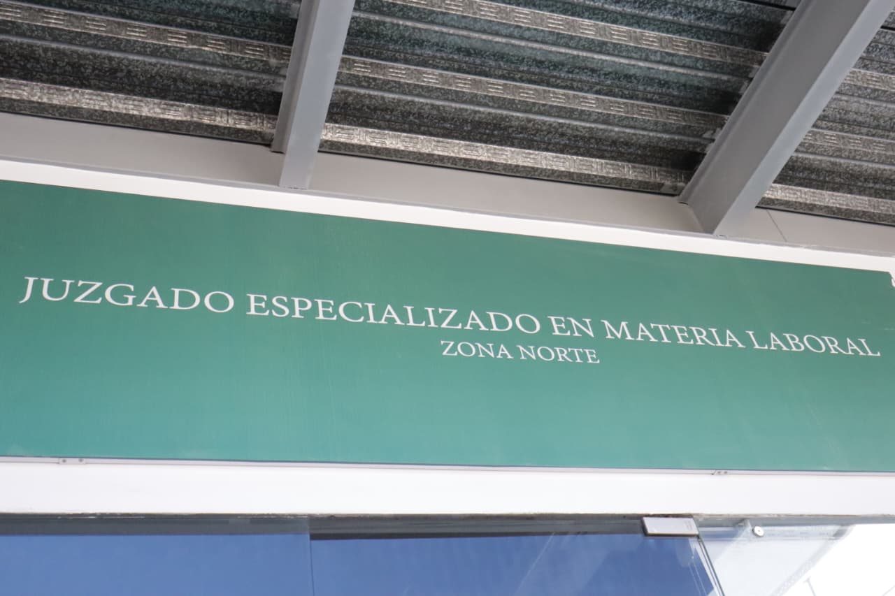 Cartel de las oficinas de juzgado laboral de Ahome