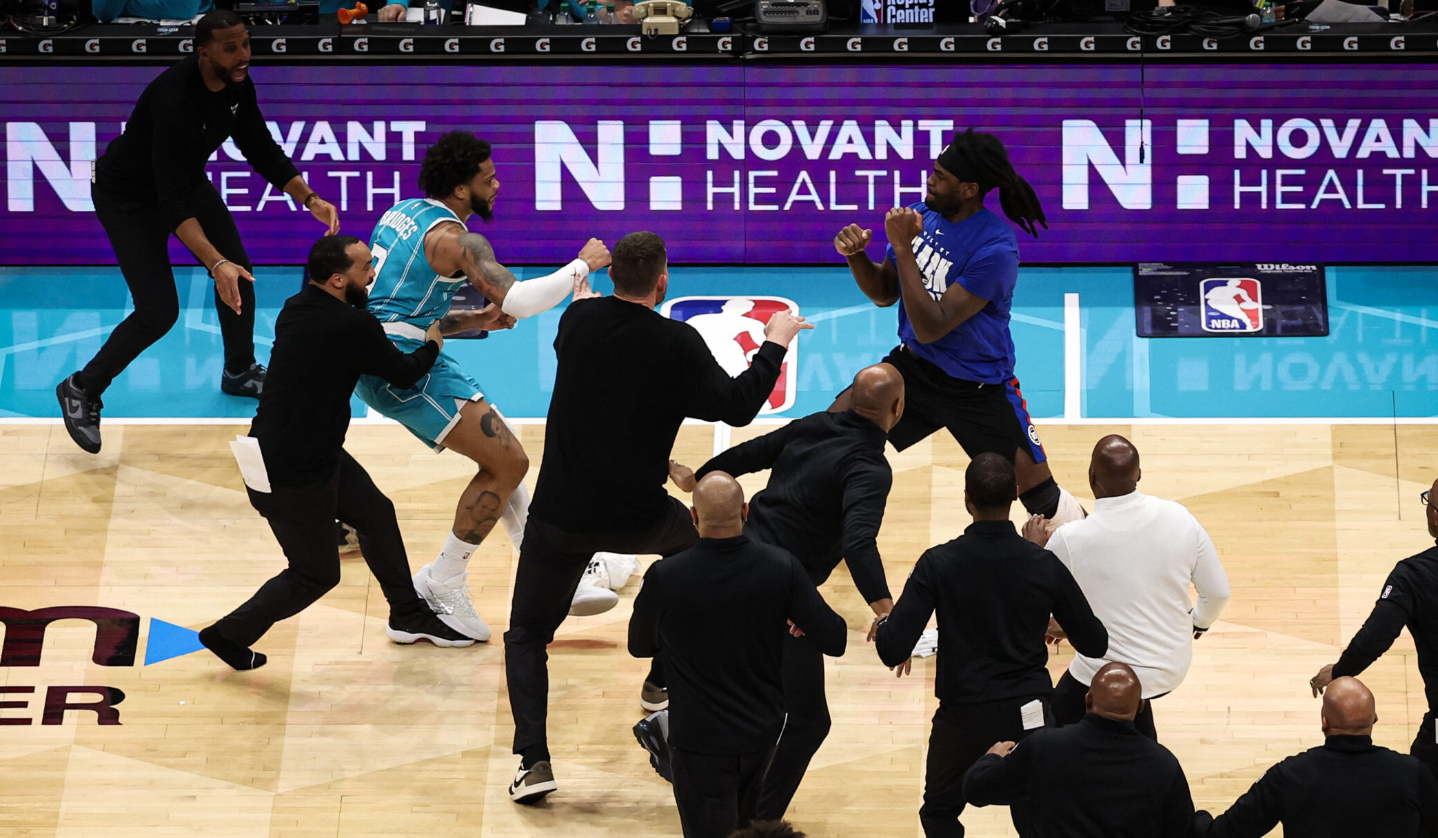 Momento de la pelea en la NBA