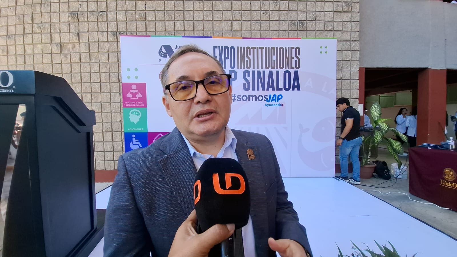 Pedro Flores Leal, rector de la UAdeO.