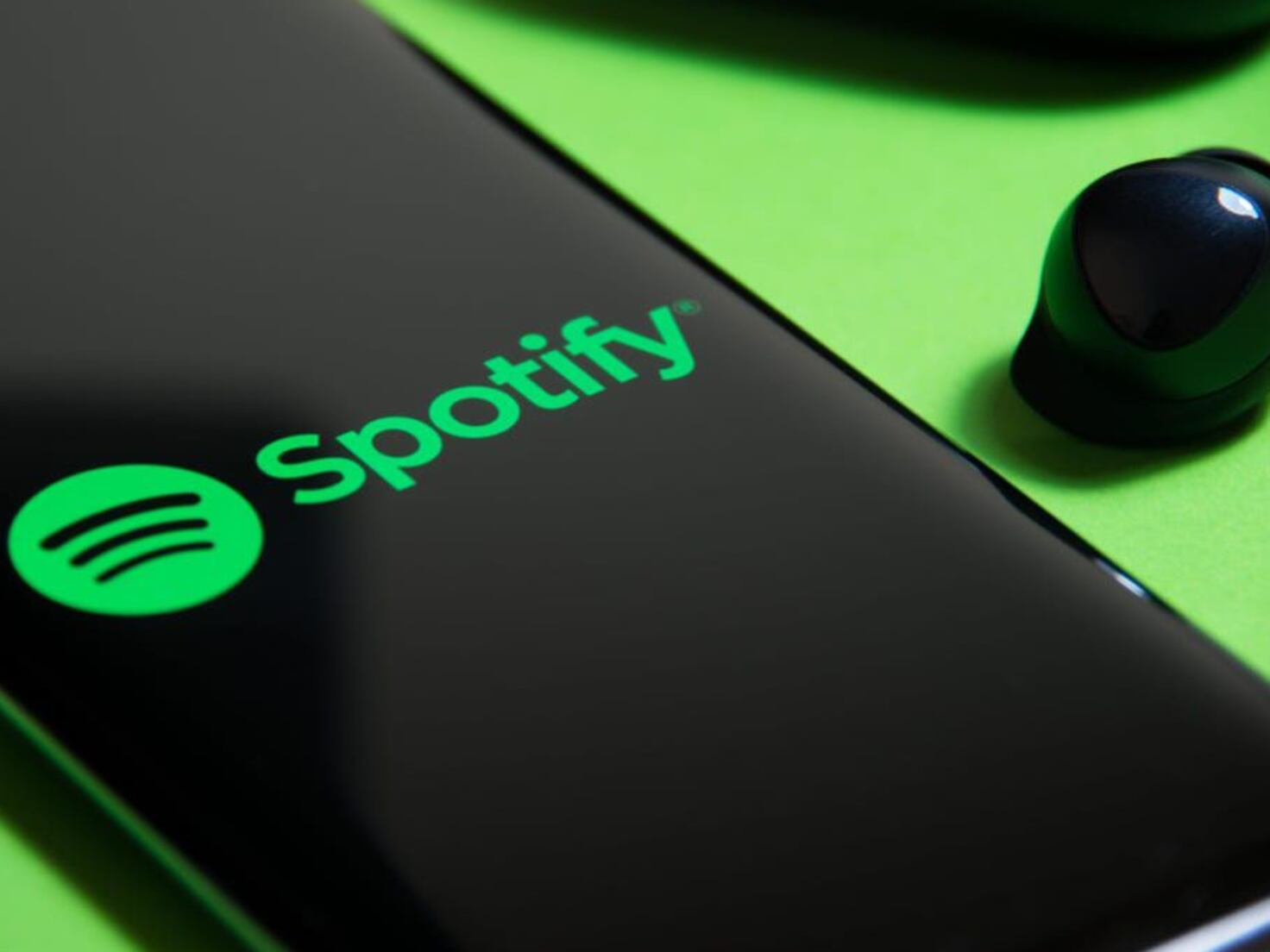 Traducciones, letras sin conexión y más ¡Checa lo nuevo de Spotify!
