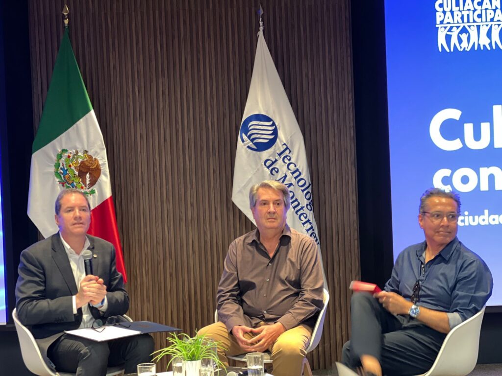 Tecnológico de Monterrey realiza conversatorio en Culiacán-2