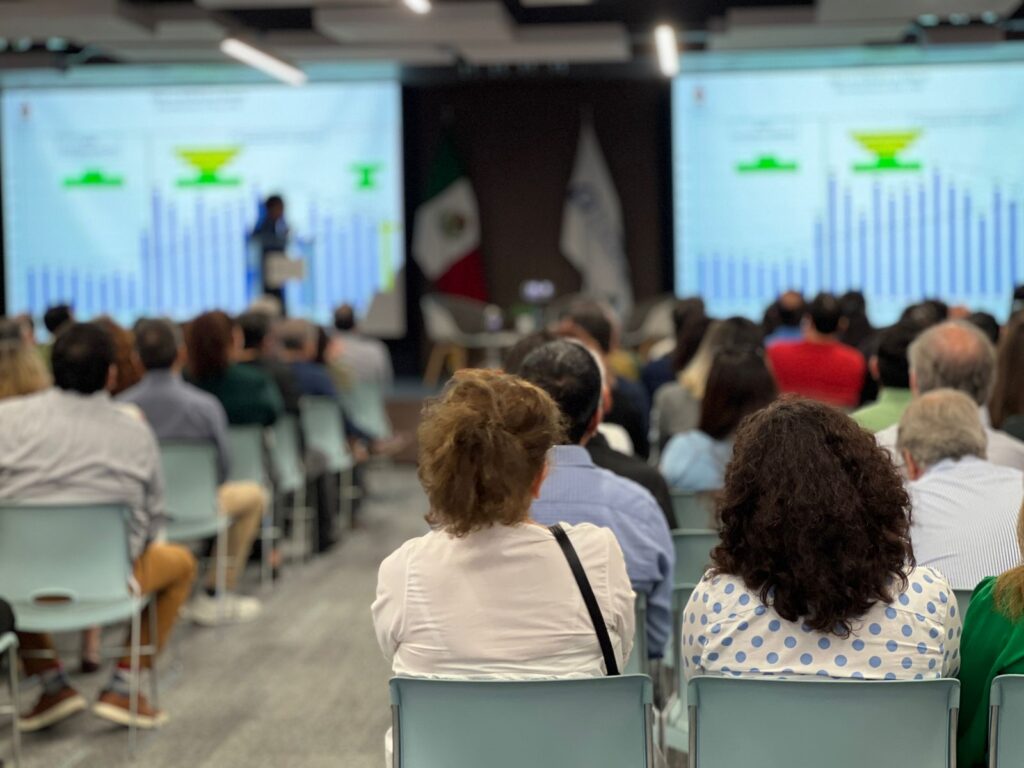 Tecnológico de Monterrey realiza conversatorio en Culiacán