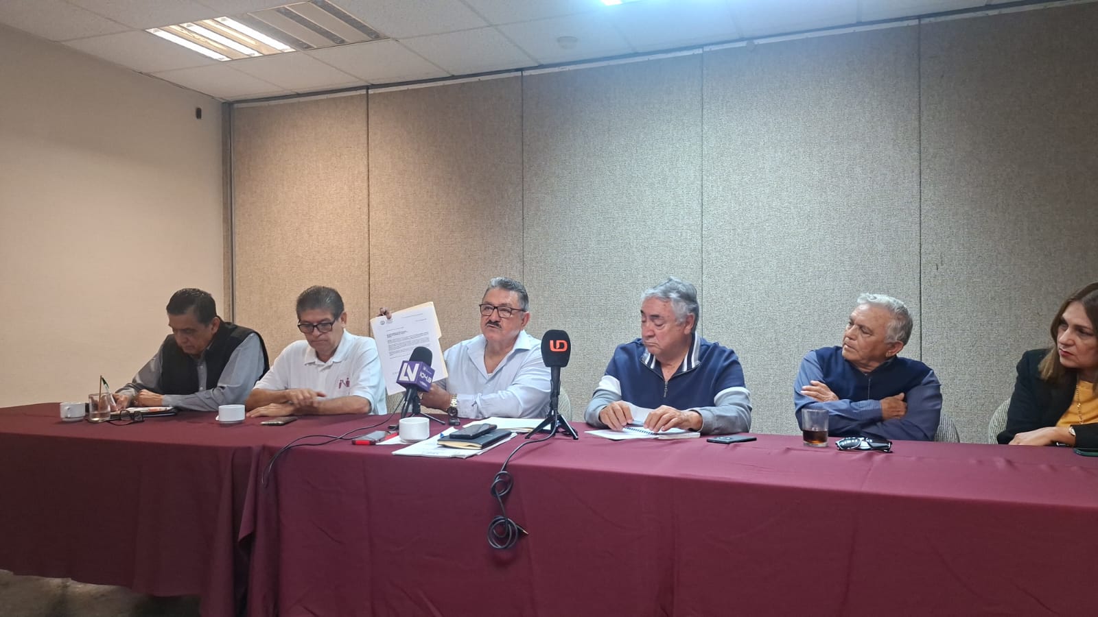 UADEO interpone amparo por antiguedad