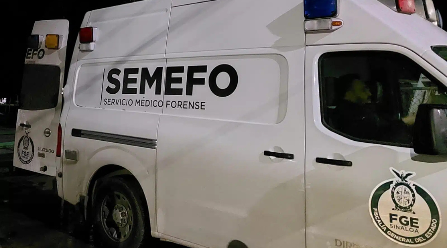 Unidad de Semefo de noche