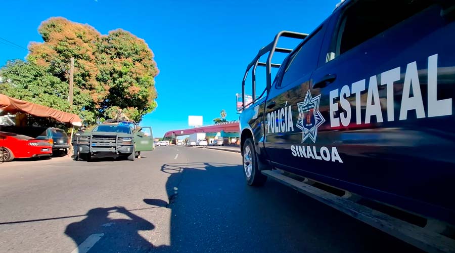 Unidades de la Policía Estatal de Sinaloa y el Ejército Mexicano en Culiacán