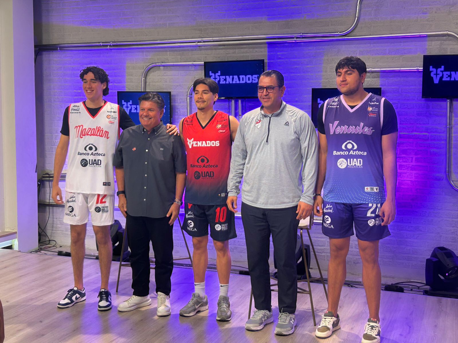 Presentación de uniformes de Venados Basketball.