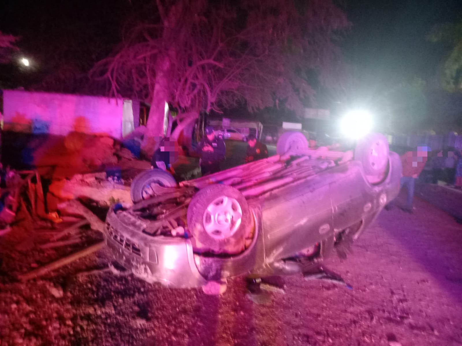 Volcadura en Colonia Las Glorias, Guasave
