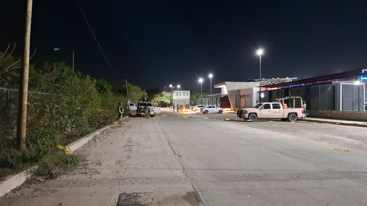 Un muerto y un herido deja ataque armado en canchas de pádel en la Isla Musala, Culiacán