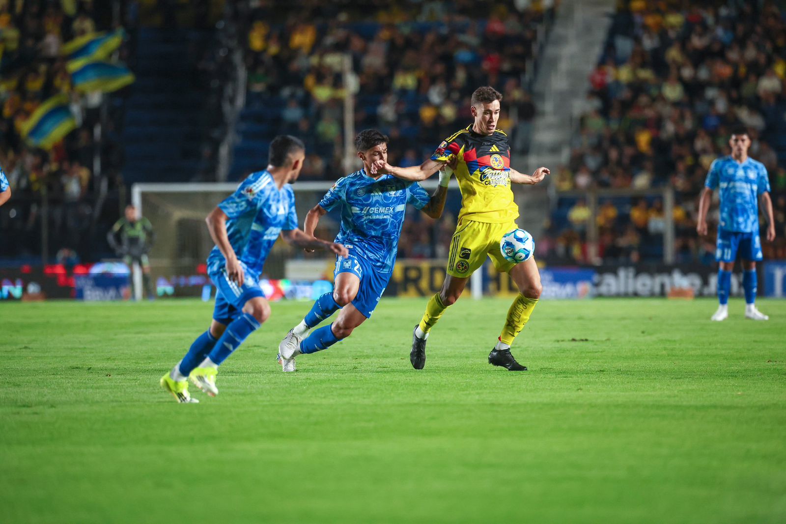¡Un desastre! América es exhibido por Tigres tras ser goleado en casa