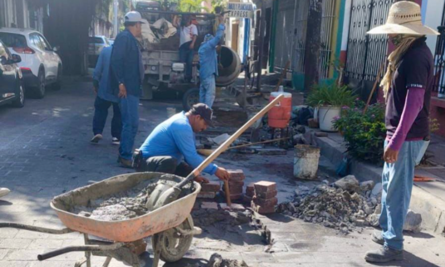 Bache en Centro Histórico de Mazatlán