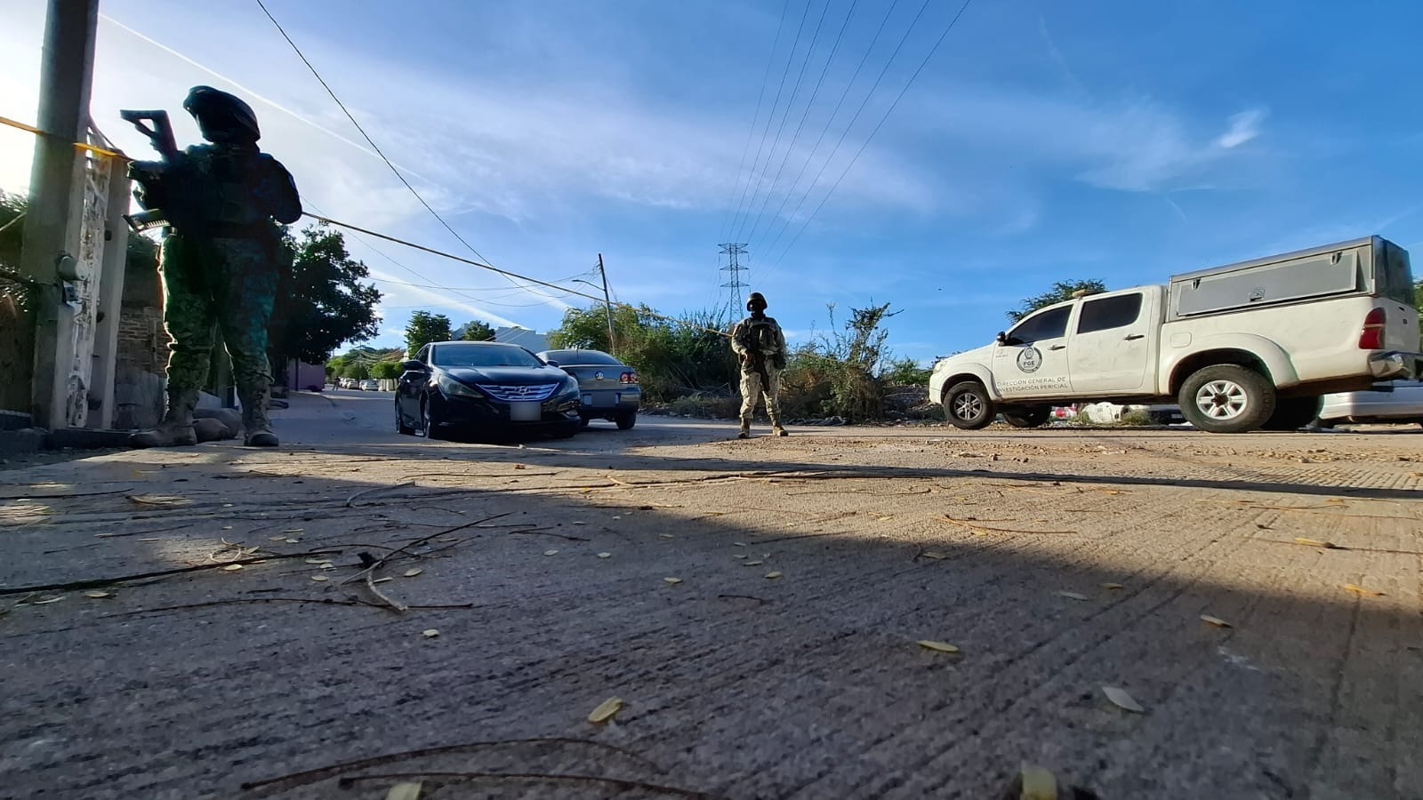 Elementos del Ejército Mexicano resguardando la zona.
