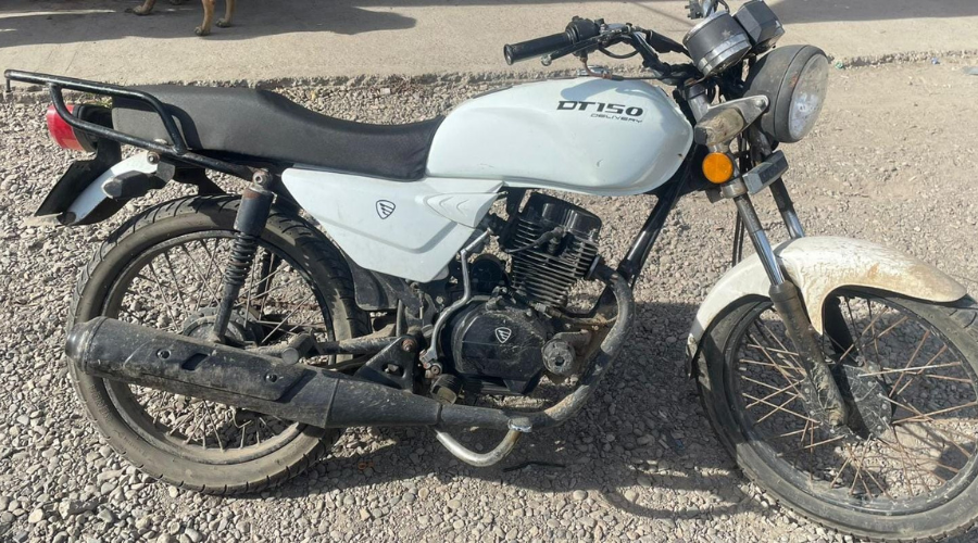 La motocicleta fue encontrada por elementos preventivos en aparente condición de abandono