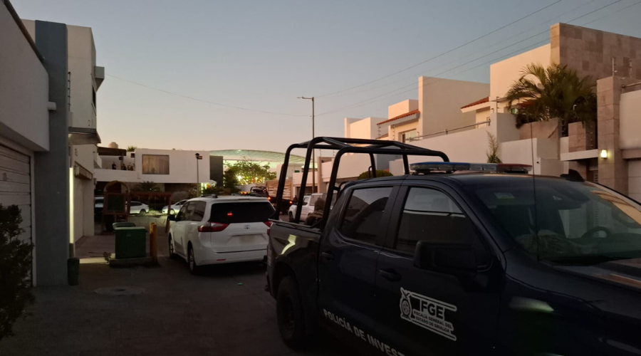 Policía asegura un vehículo tras operativo