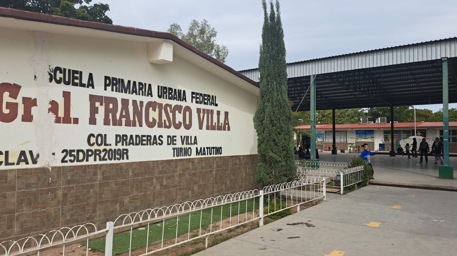 Primaria “Francisco Villa” en Los Mochis.