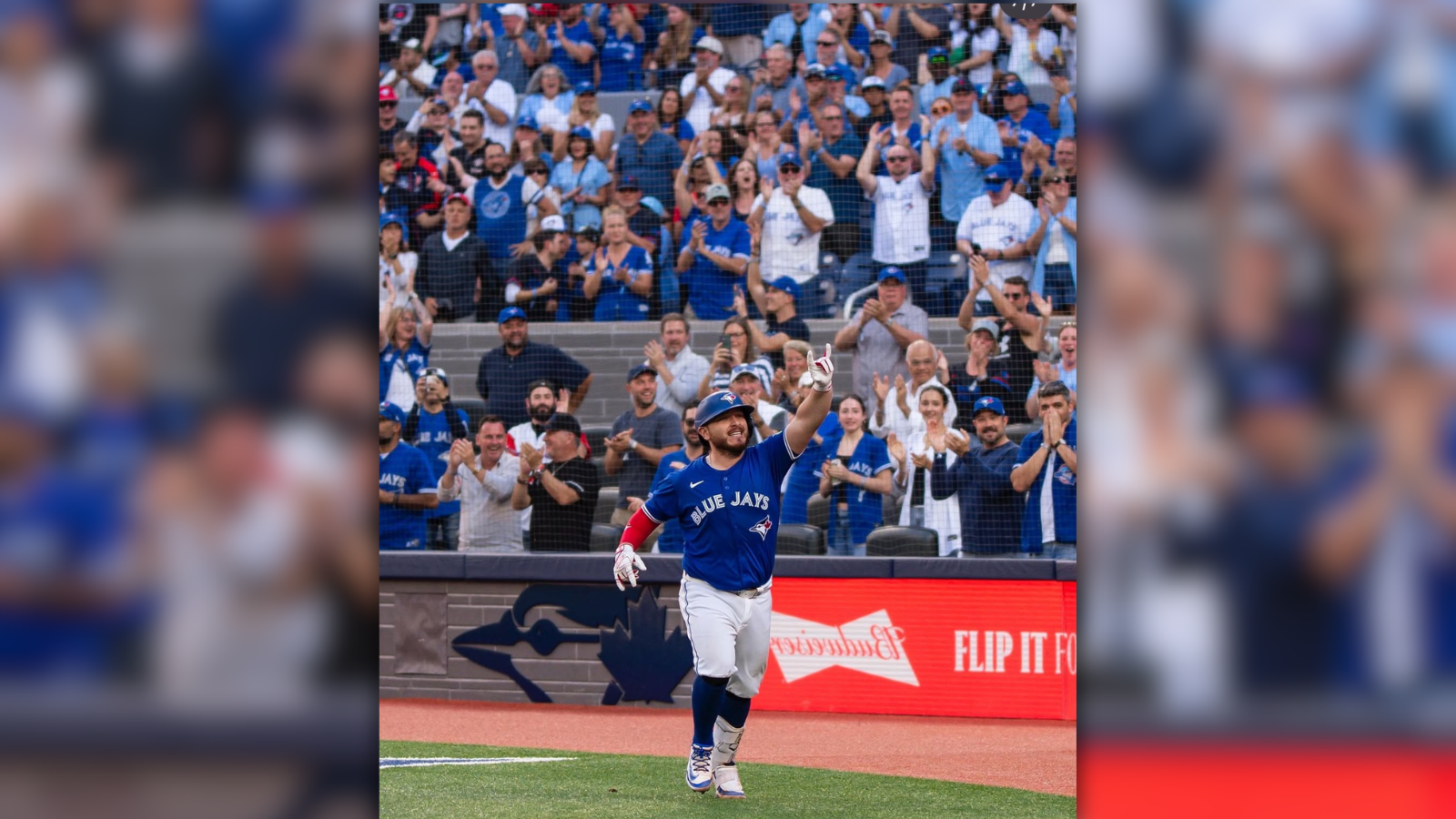 El pelotero mexicano Alejandro Kirk disparó su primer jonrón de la pretemporada con Toronto|
