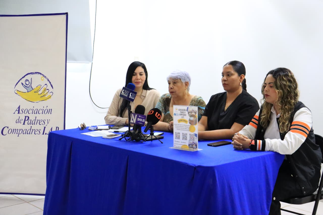 Conferencia de prensa asociación
