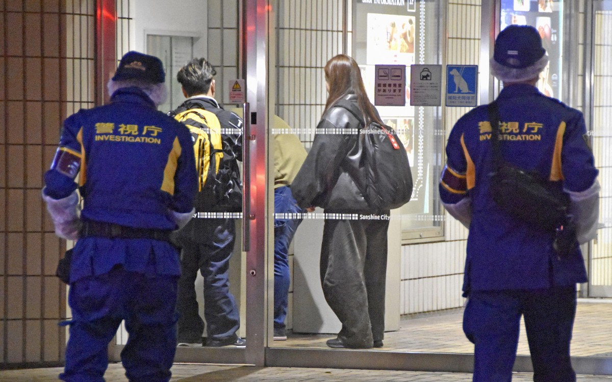 Terror en Tokio: hombre apuñala a una mujer en tienda Pokémon y luego se quita la vida