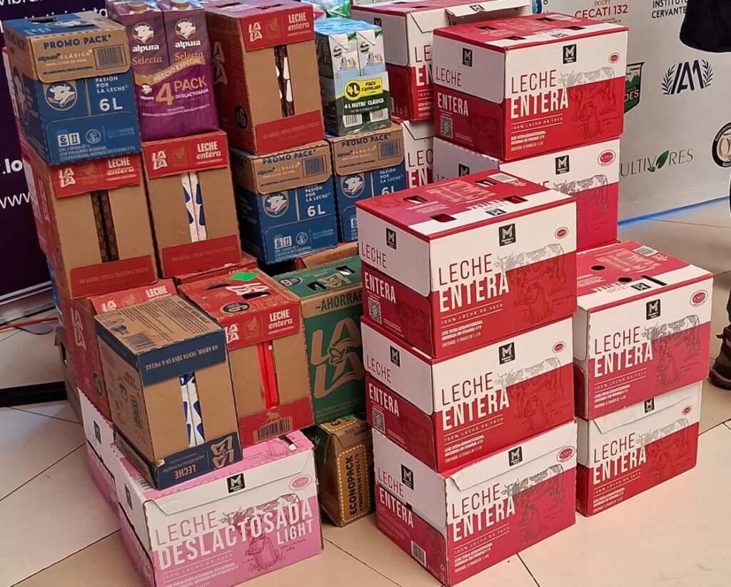 Se llevó a cabo la campaña “Bigotes de leche”