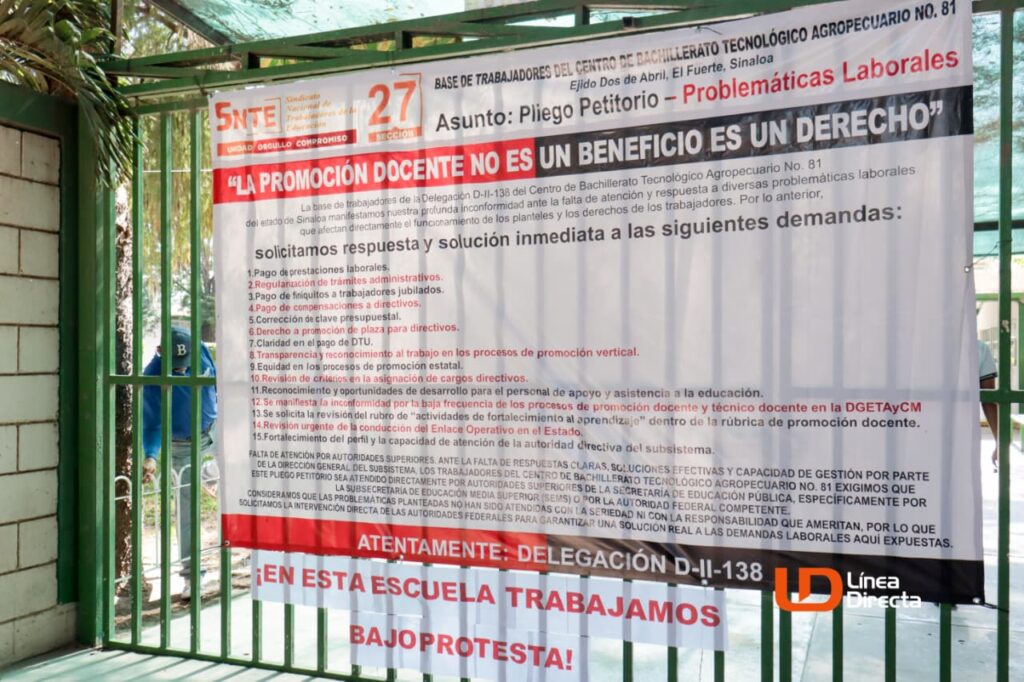 Lona de protesta del CBTA 81