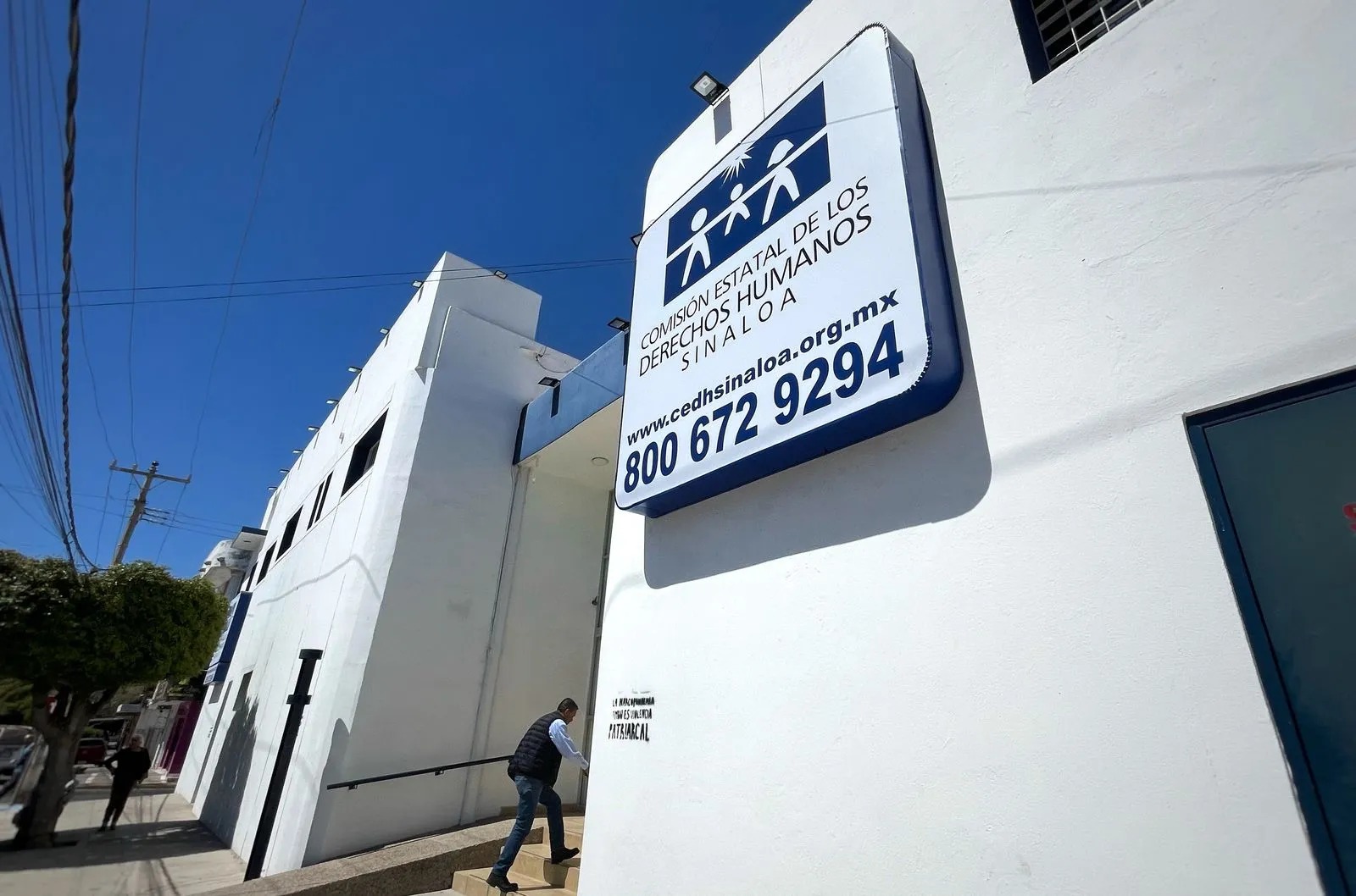Fachada de la CEDH en Culiacán