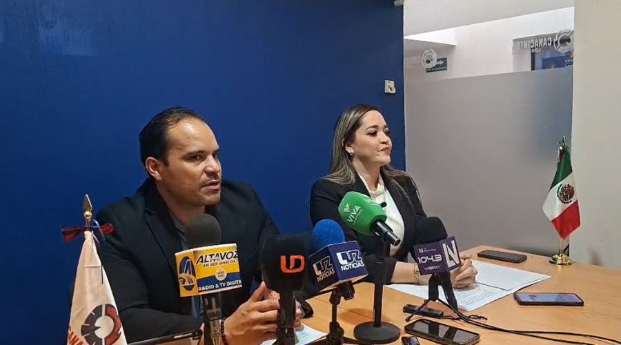Autoridades de Canacintra en conferencia de prensa