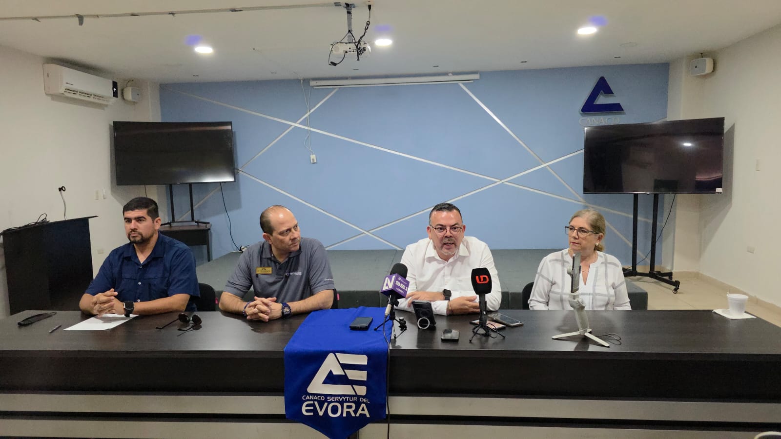 Más del 50 % de socios de Canaco del Évora tiene adeudos