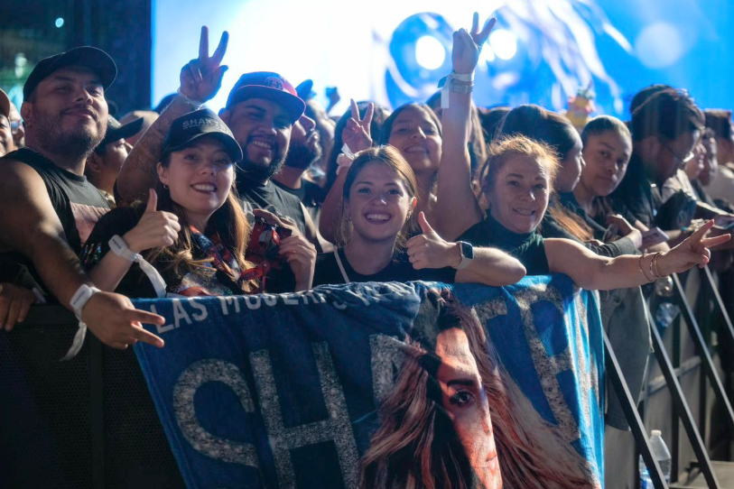 Shakira rompió un récord y reunió a 400 mil personas en su concierto en el Zócalo: Autoridades de CDMX