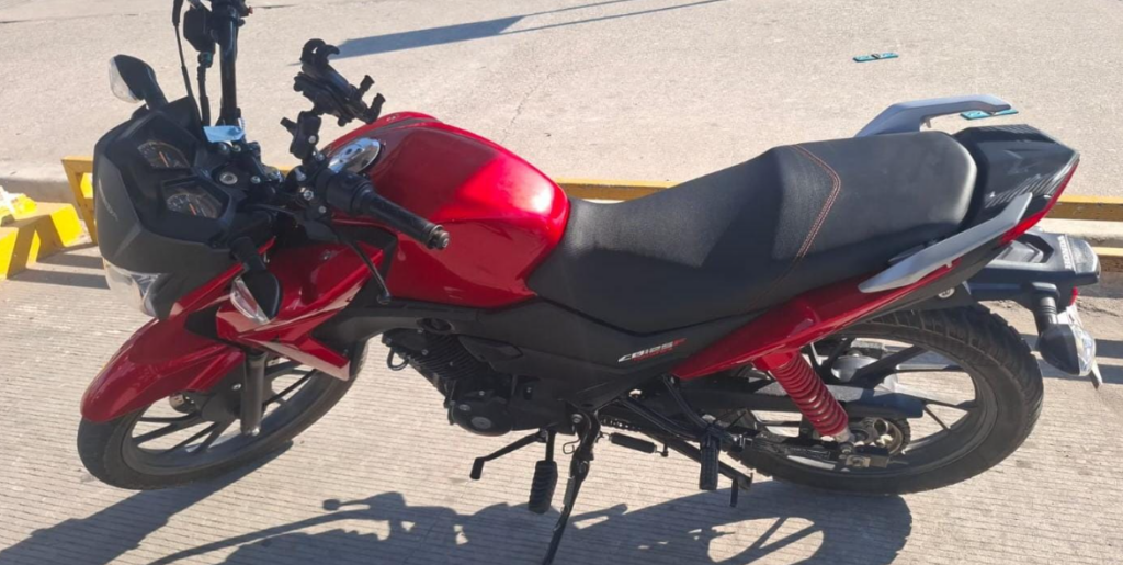 Tenía reporte de robo: recuperan vehículo abandonado en Villa Unión, al sur de Mazatlán